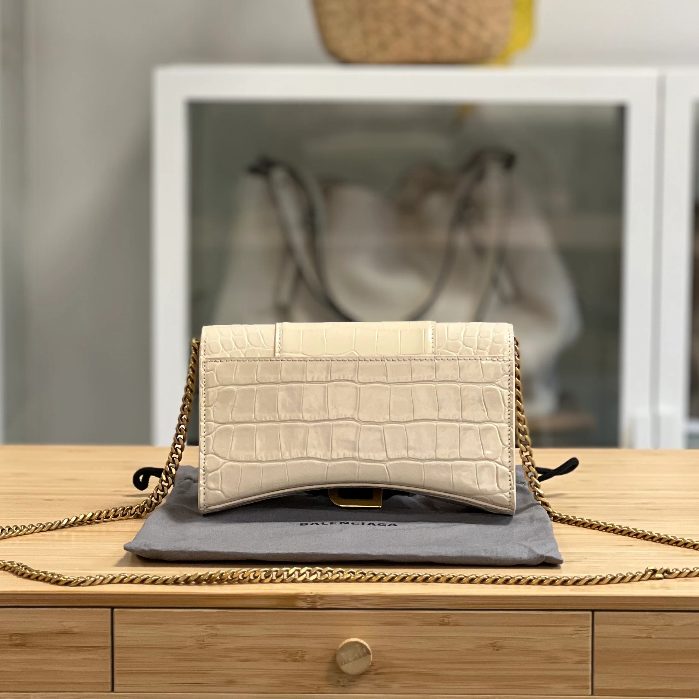 Balenciaga Hourglass Wallet On Chain