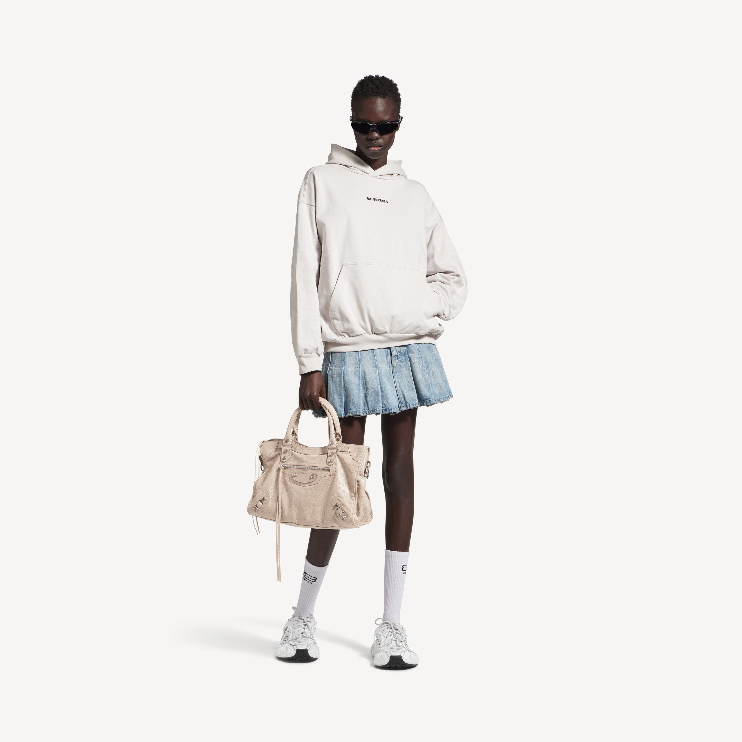 Aged Lambskin Le City Bag Medium Beige - Image 6