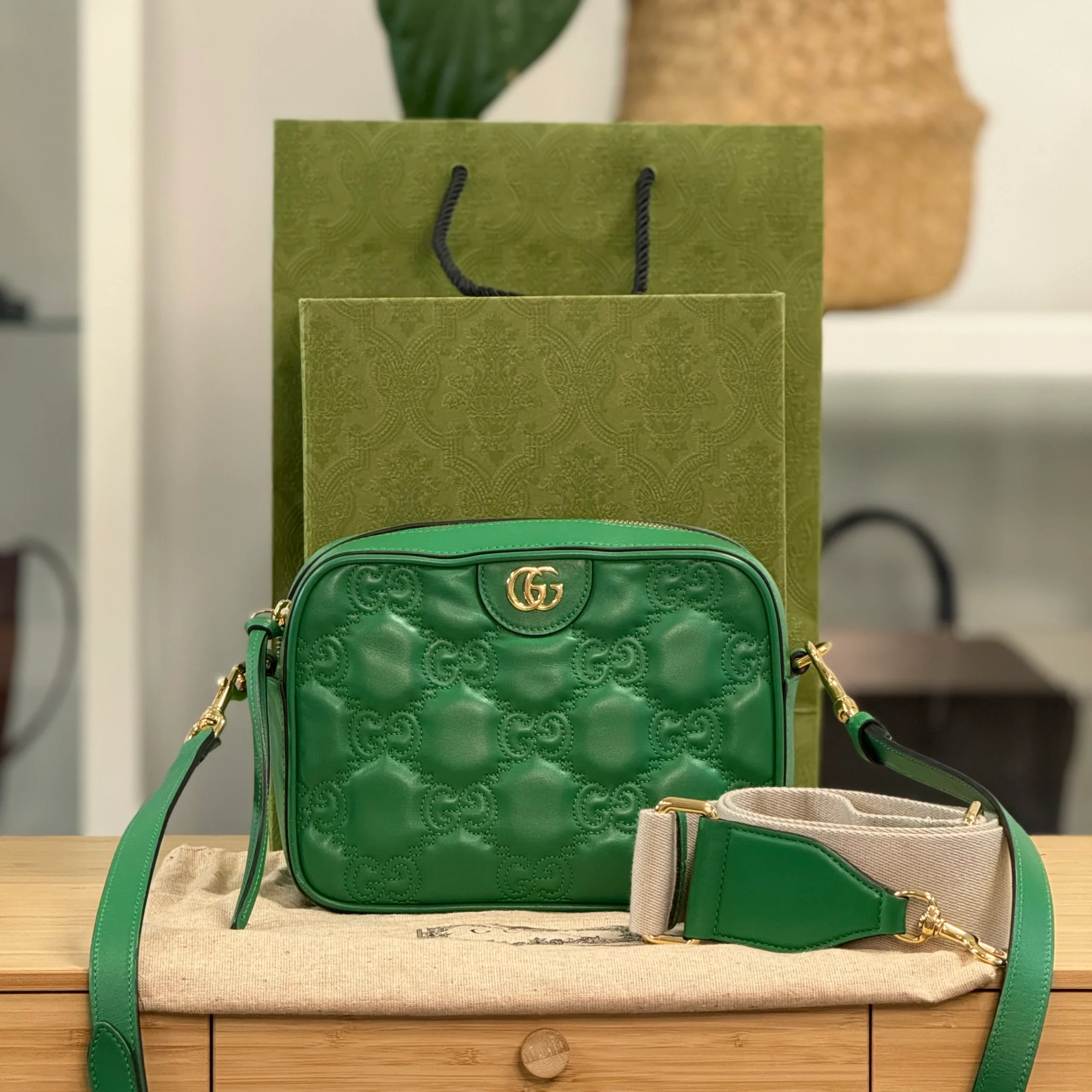 Gucci GG Matelasse Crossbody - Image 3