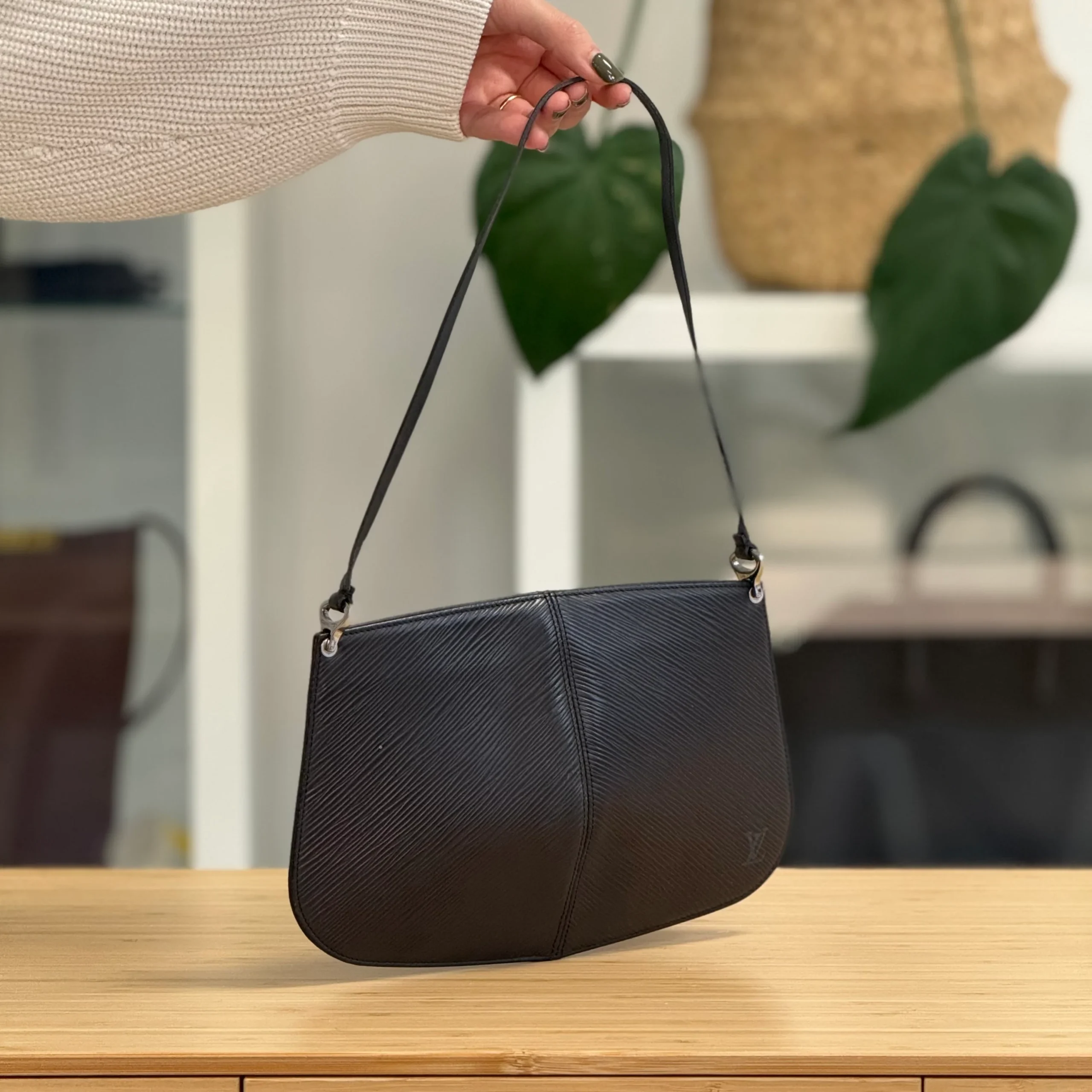 Louis Vuitton Epi Demi Lune Pochette - Image 6