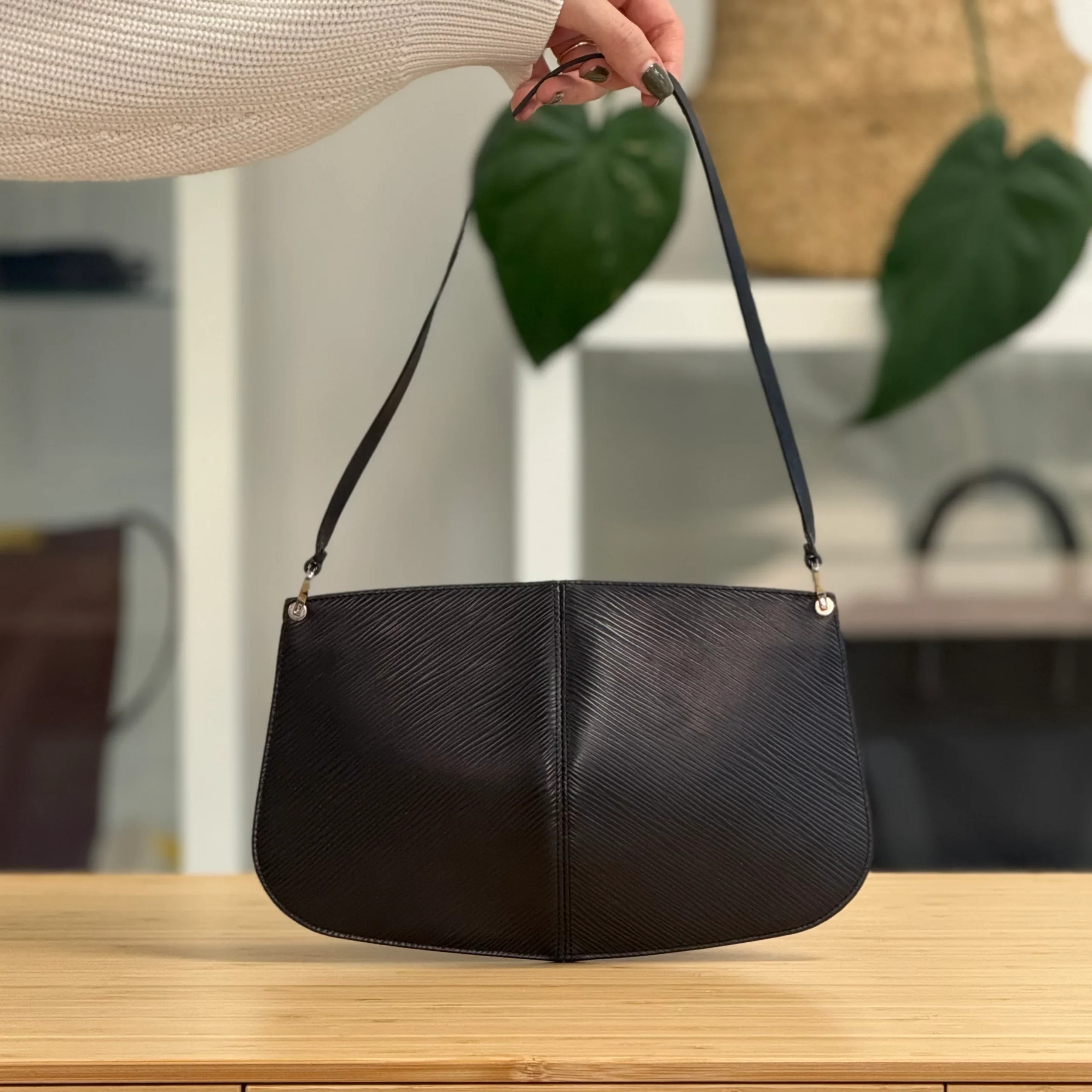 Louis Vuitton Epi Demi Lune Pochette - Image 5