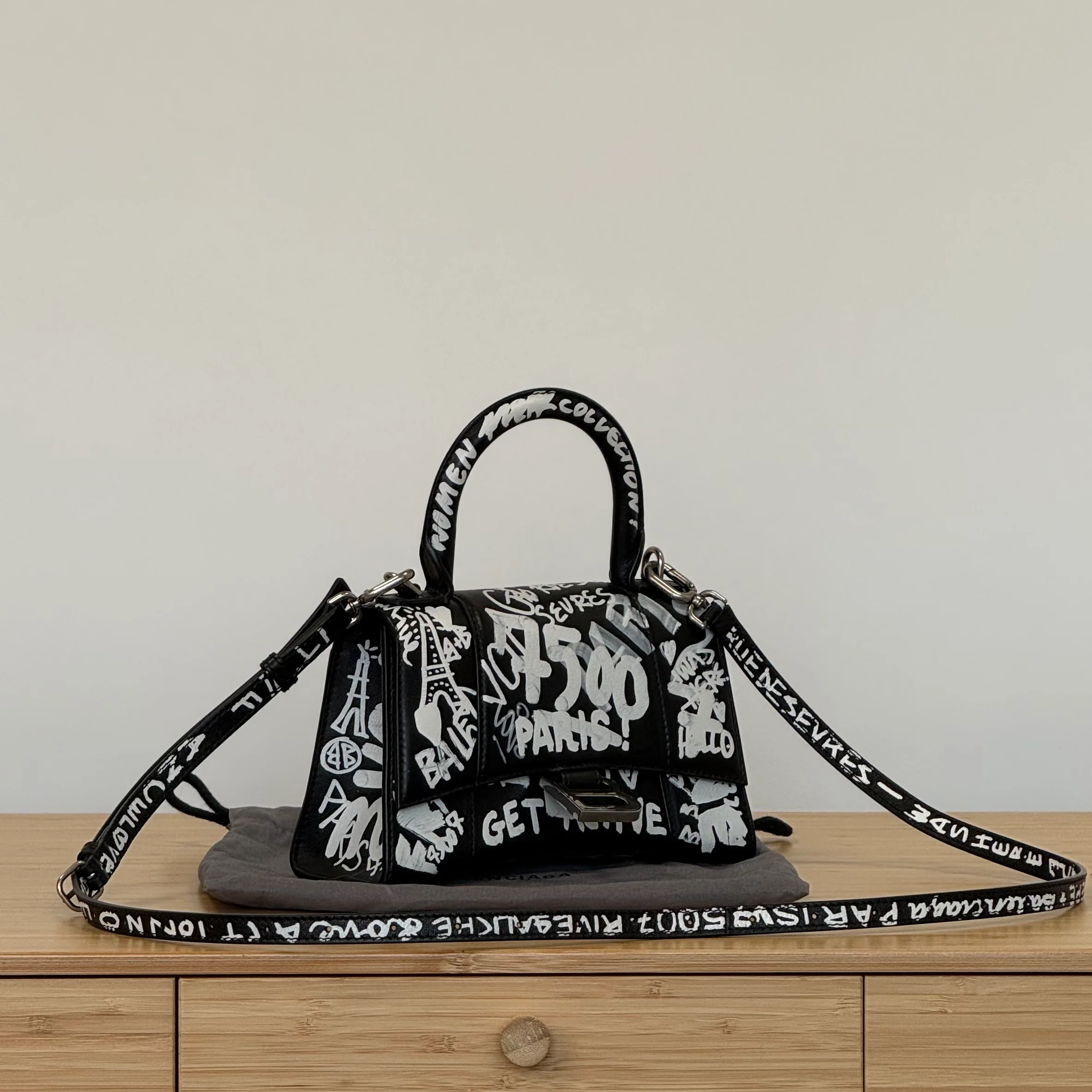 Balenciaga Hourglass Graffiti - Image 3